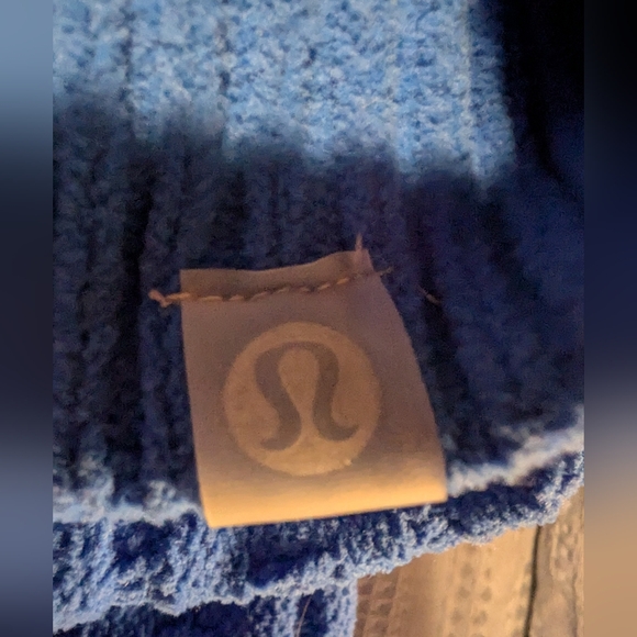 Lululemon💙🩵Cable Knit Sweater - Picture 4 of 6